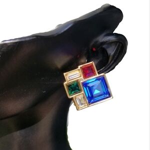 SWAROVSKI RARE  GOLDTONE & GEOMETRIC DESIGN CRYSTAL CLIP ON STATEMENT EARRINGS